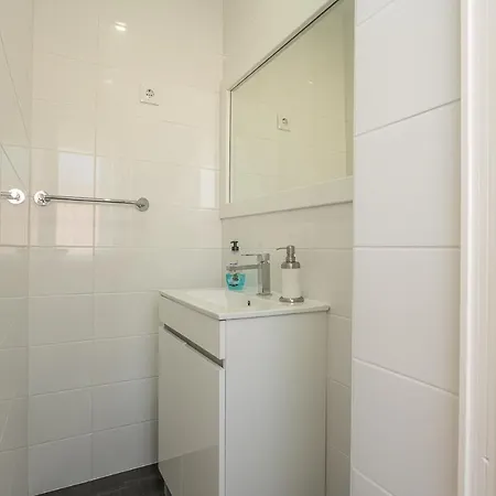 Apartamento T4 Luís Nazaré