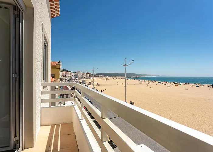 T4 Luis Апартаменты Назаре