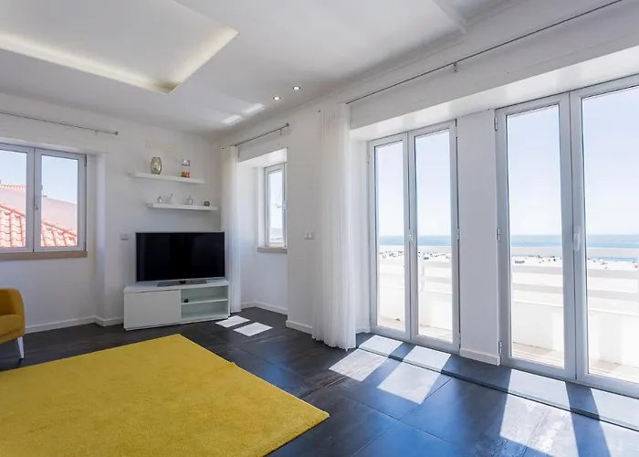 T4 Luis Апартаменты