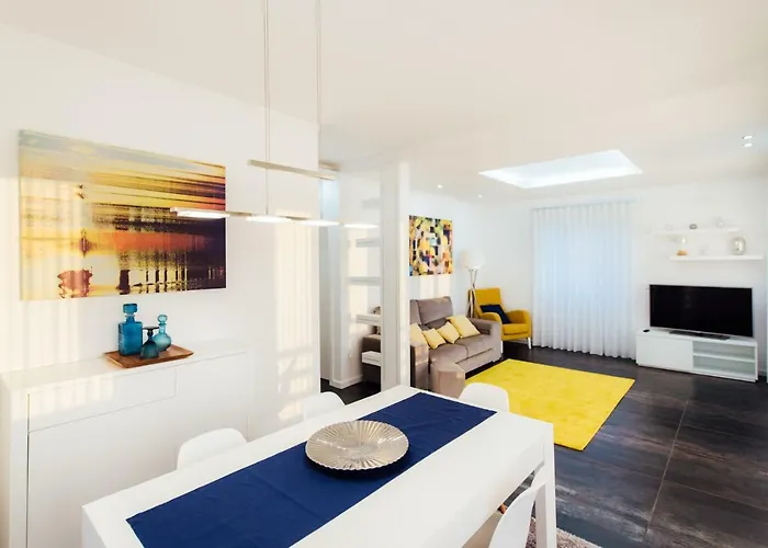 T4 Luis Апартаменты