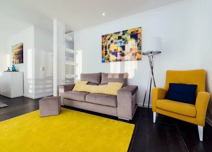 T4 Luis Апартаменты