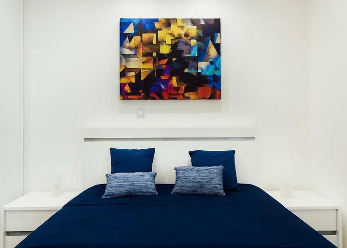 Апартаменты T4 Luis Назаре