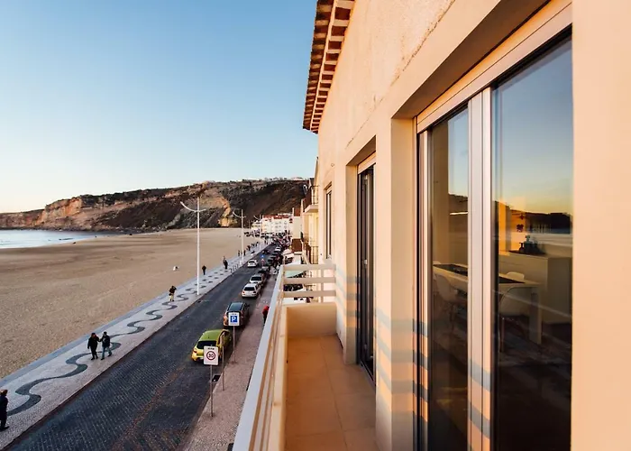 T4 Luis Апартаменты Назаре